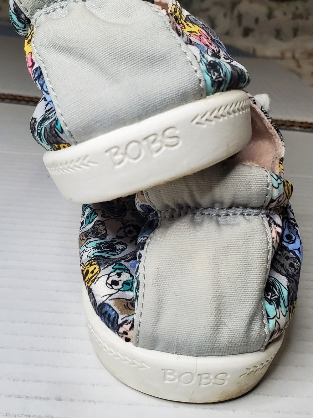 BOBS by Skechers Multicolor Dog Print Canvas Sneakers Womans 10 - Picture 4 of 8